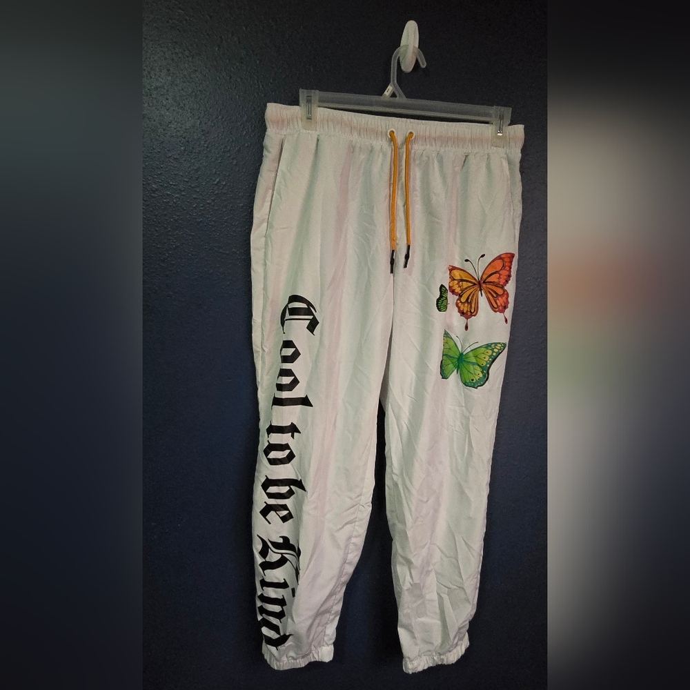 EUC NO BOUNDARIES BOYFRIEND BAGGY FIT COOL TO BE KIND Butterflies SIZE 11/13